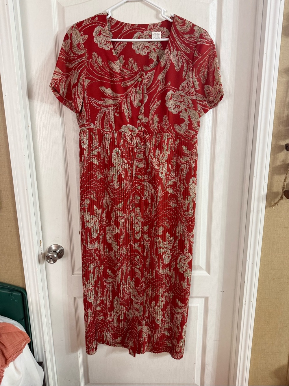 Unbranded Women’s Burgundy Floral Dress Shoulder Pads Sz 10. MY-49